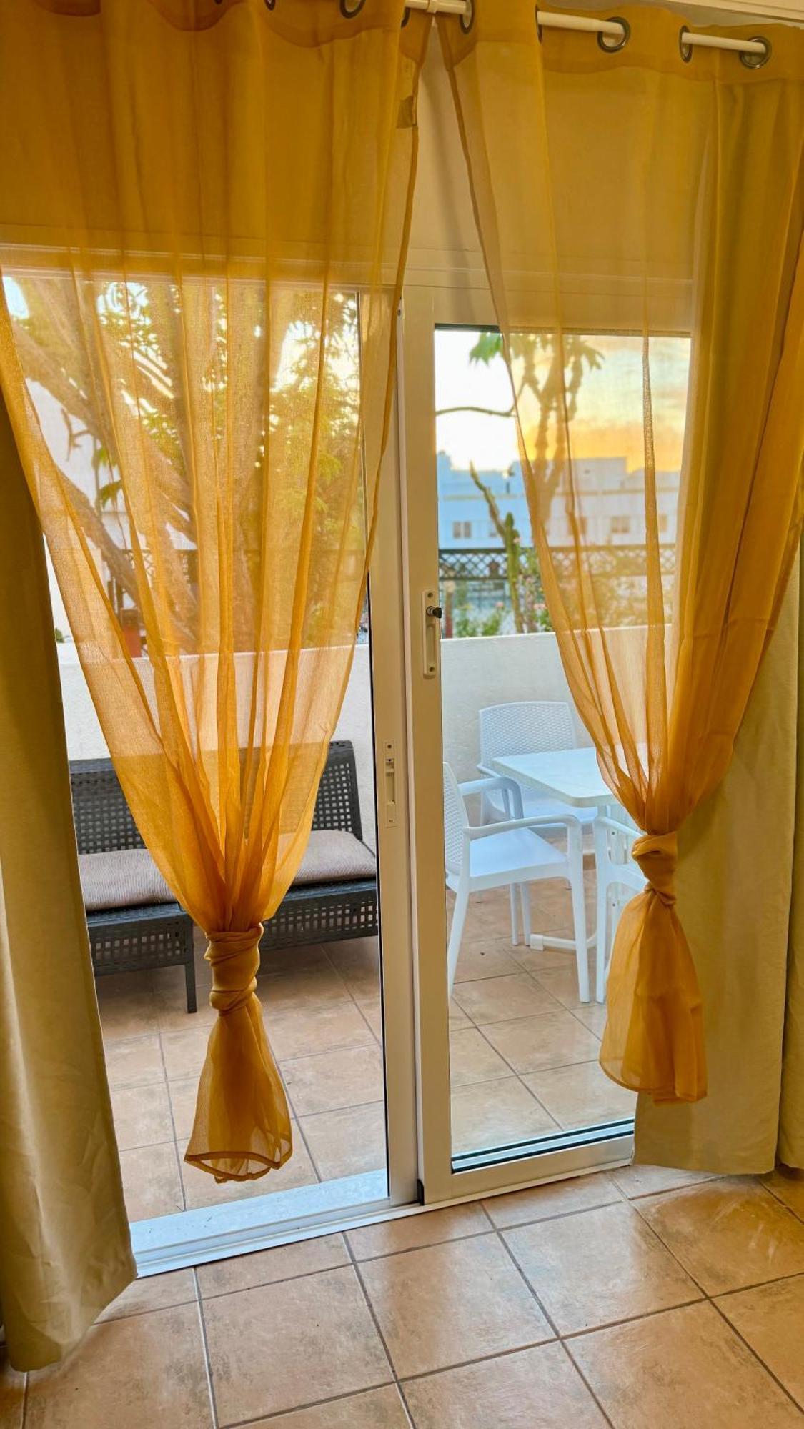 Apartamento Las Veronicas 아로나 외부 사진